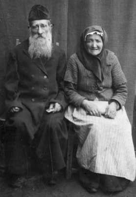 Morchai and Rivka Przedecki c. 1920